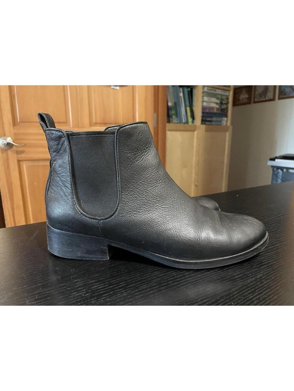 Women’s Cole Haan Black Leather Booties Chelsea Size 10B boots